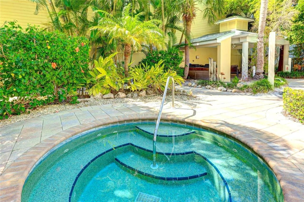 New Listing! Pool Jacuzzi, 3-Min To Beach Bars & Entertainment!. Villa Siesta Key Esterno foto